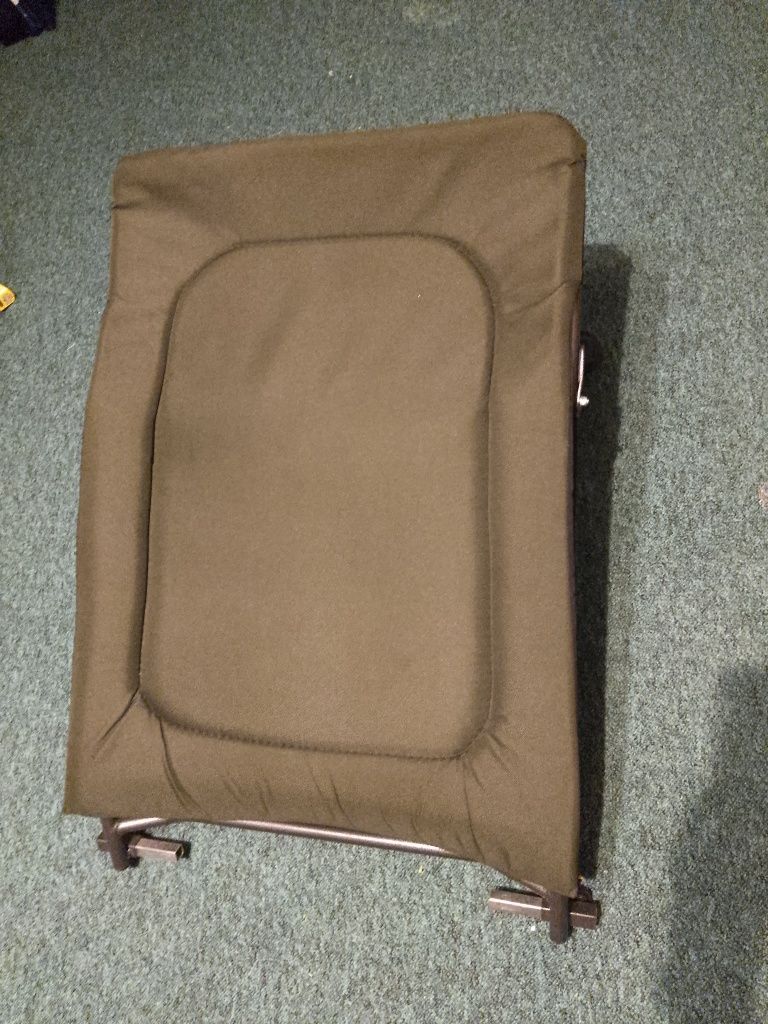 Podnuzek do fotela f5r