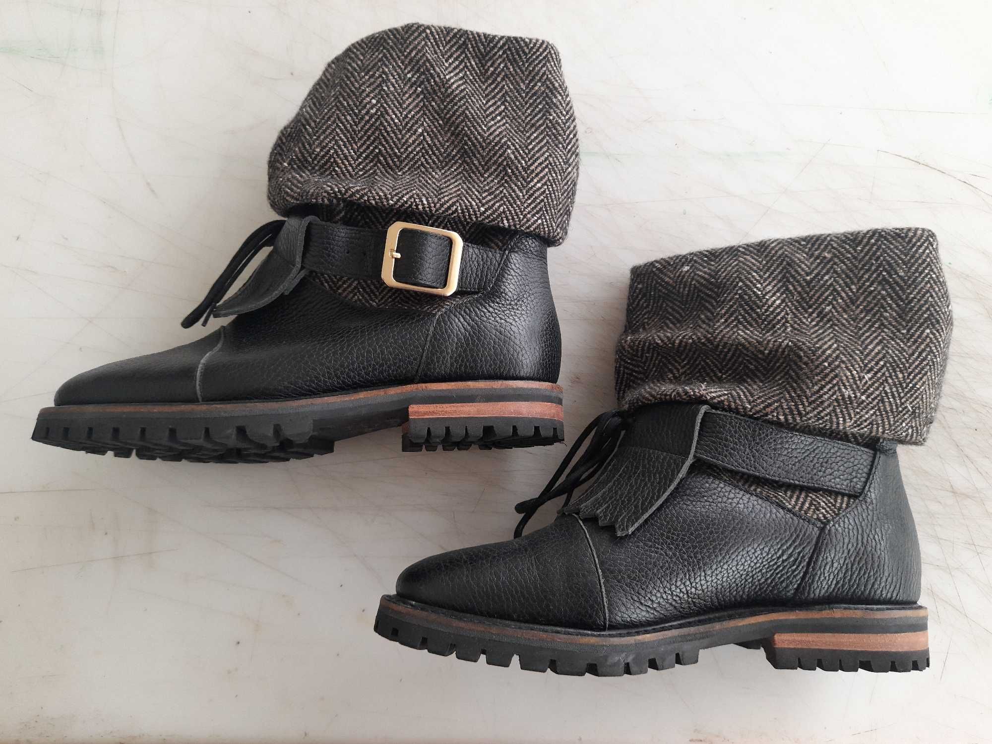 Botas de menina, em pele