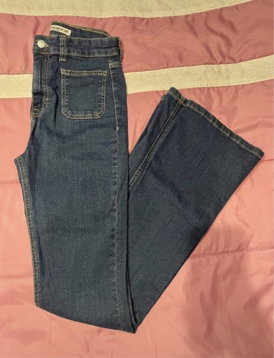 Calças de ganga, boca de sino NOVAS Pull&Bear