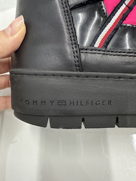 Дутіки зимові Tommy Hilfiger