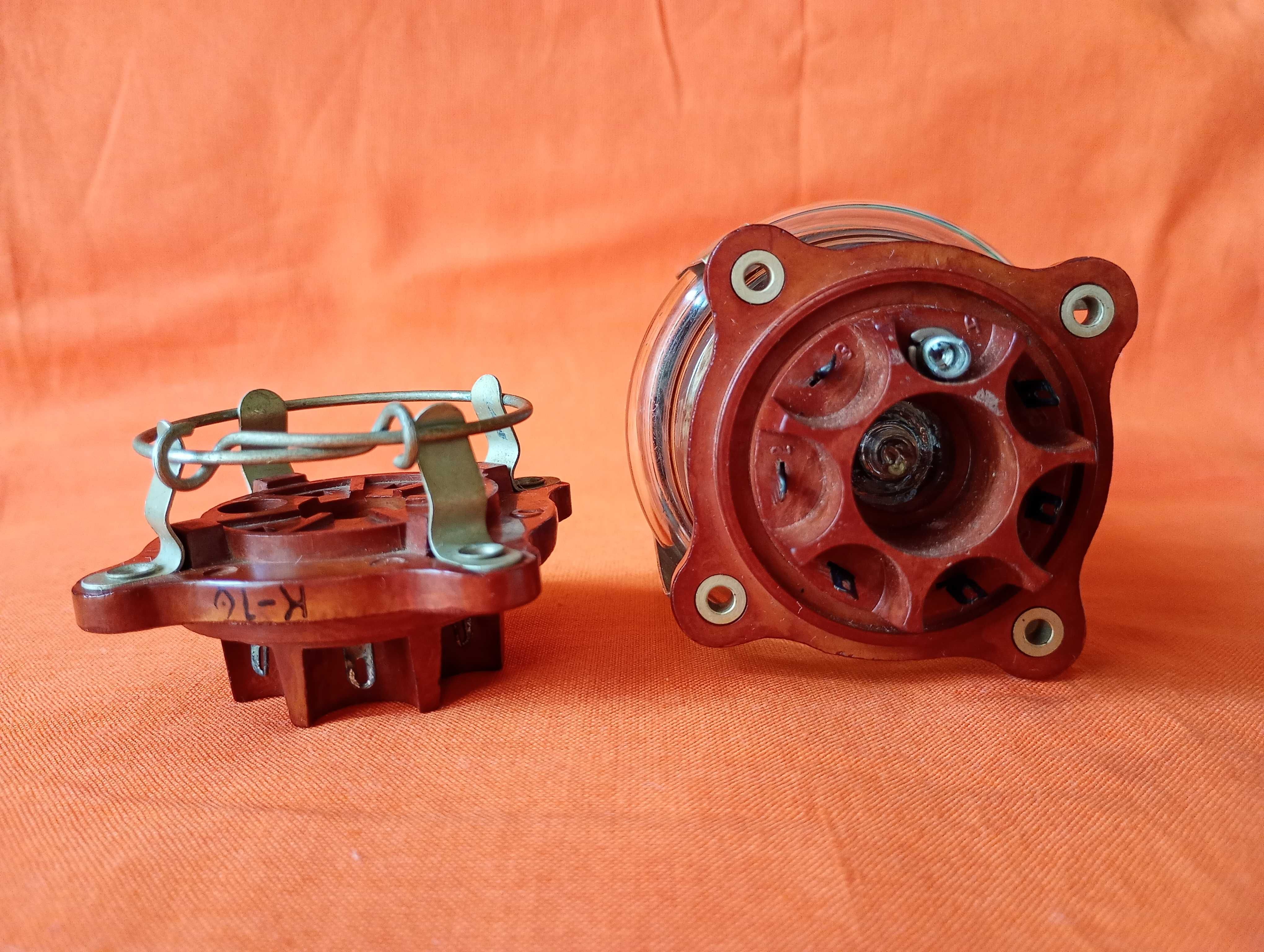 Lampa/trioda 6S 33S tzw. "diabełek"