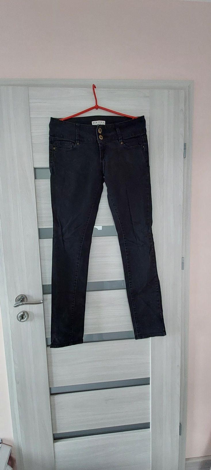 Spodnie rurki czarne jeansowe dżinsowe dziny bershka M L