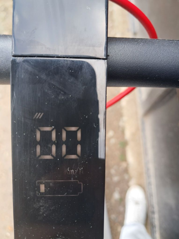 Vendo trotinete eletrica