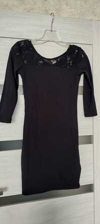 Sukienka czarna z koronką Reserved XS