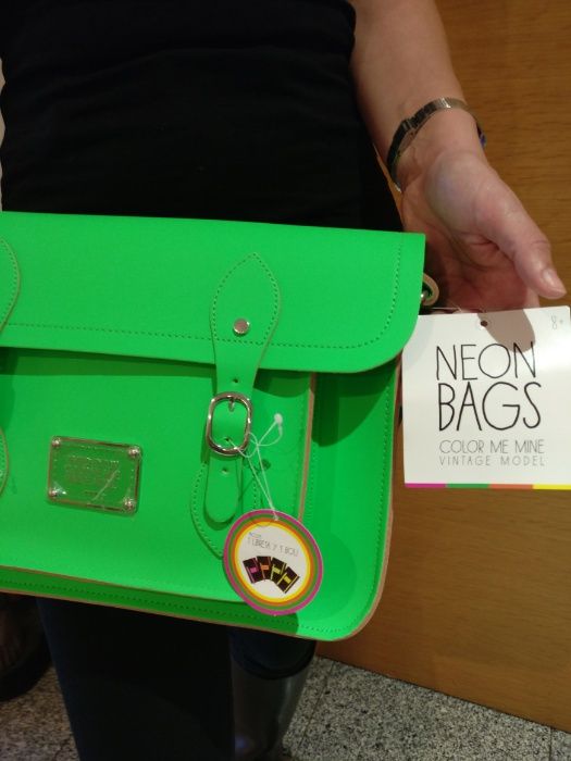 Mala Néon Edição Limitada - carteira bolsa Neon bag