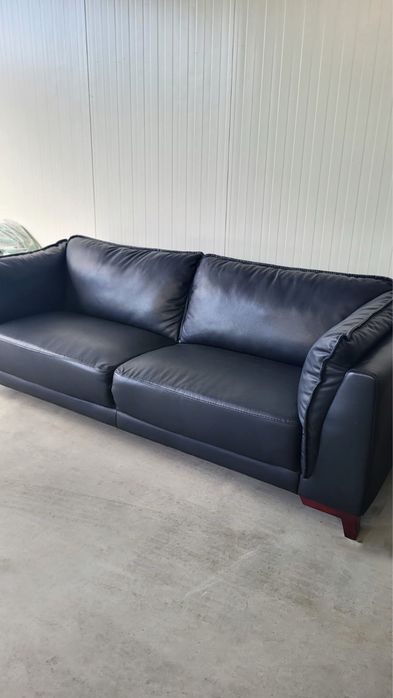 Sofá de 4 lugares preto