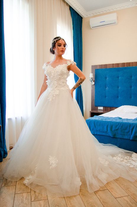 Прокат Свадебного платья