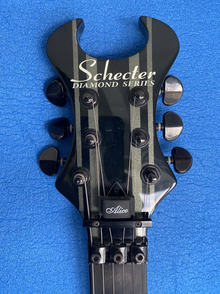 Schecter Synyster Gates Standard (Black w/ Silver Pinstripes)