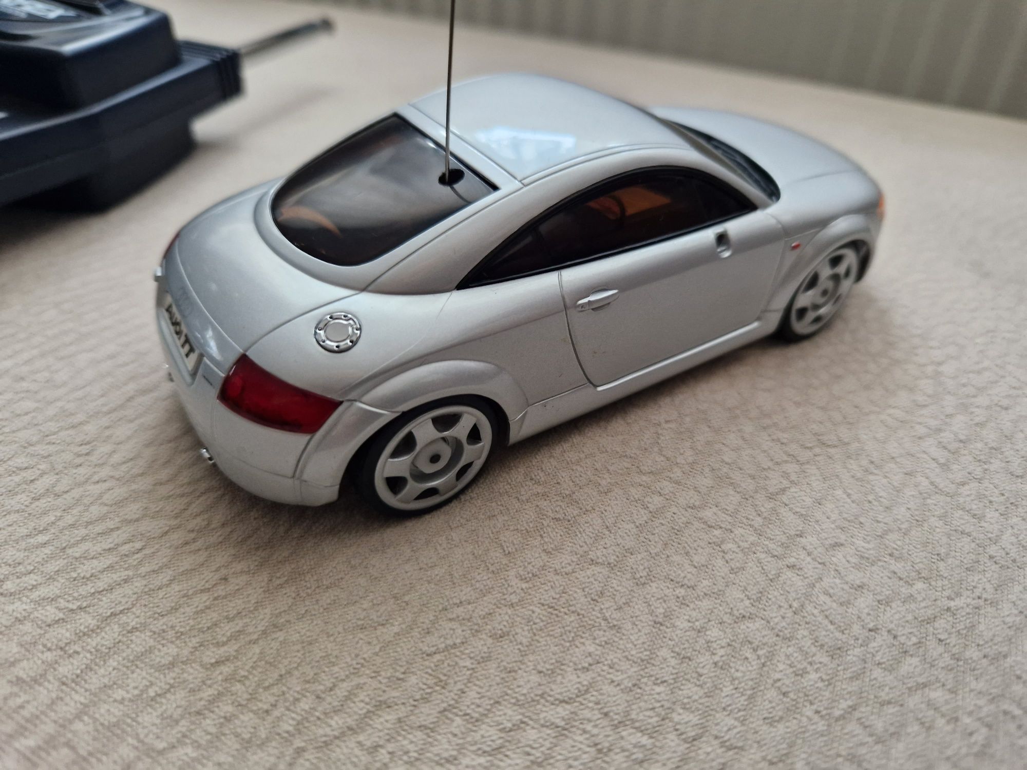 Kyosho sterowany model Audi TT