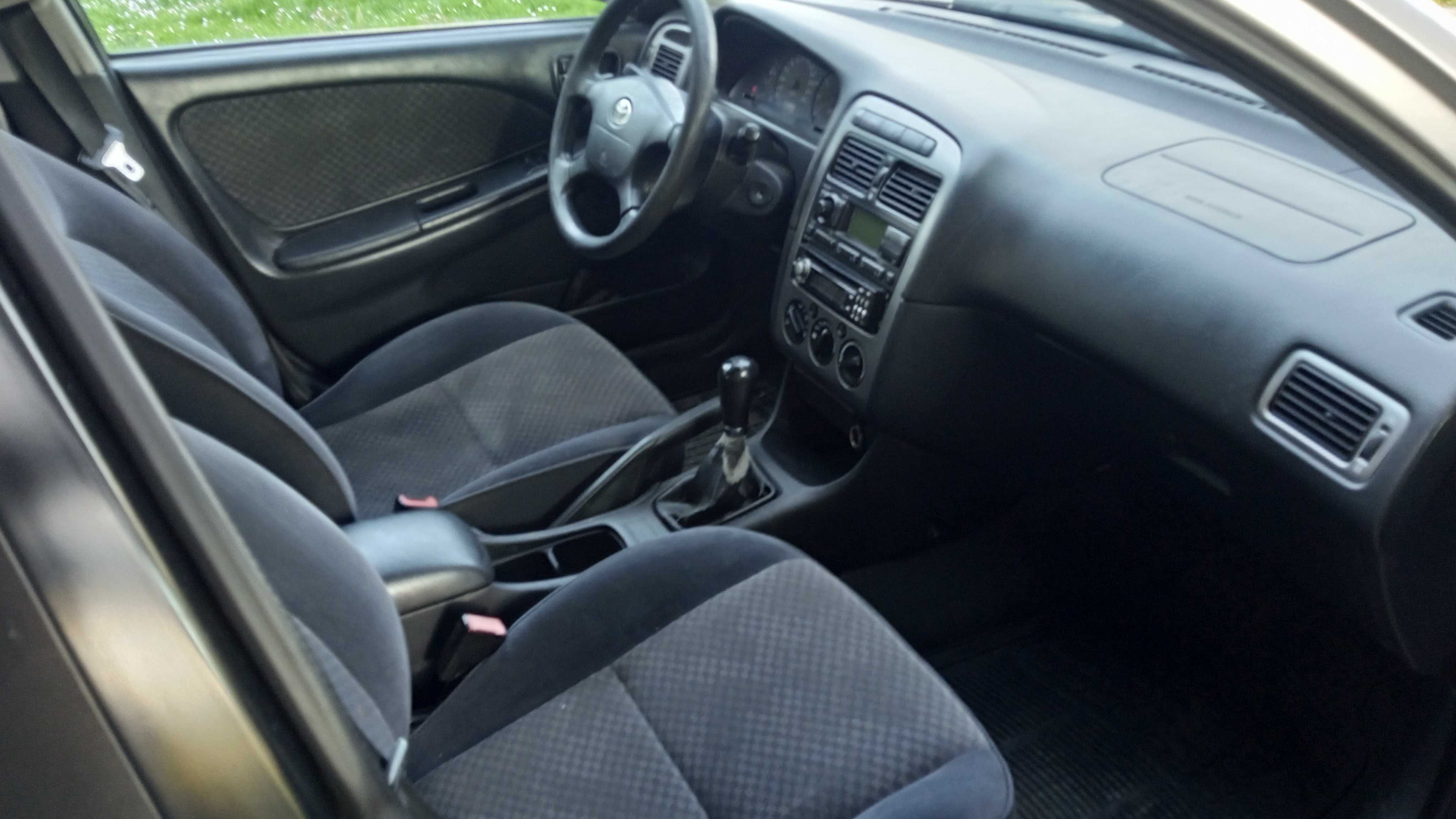 Toyota Avensis 1,8 VVTi + Gaz / Klimatyzacja
