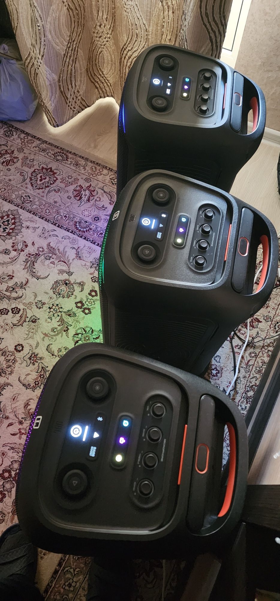 JBL  PartyBox stage 320