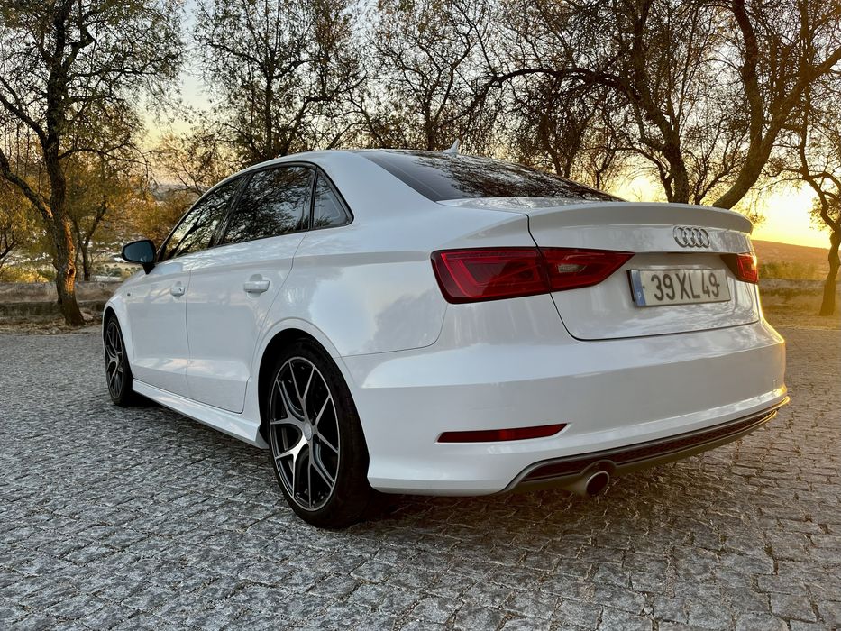 Audi A3 Limousine 1.6 TDI SLine Sport Pack