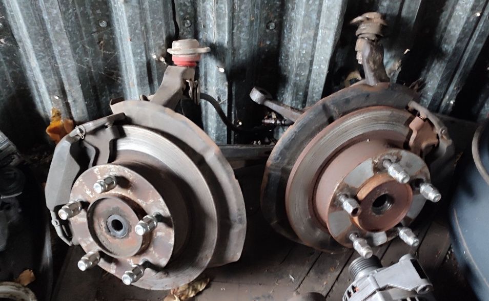 Ступица 21213 в сборе