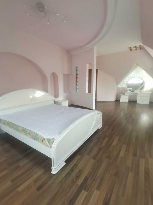 Продам два будинки р-н 28 школи Романково