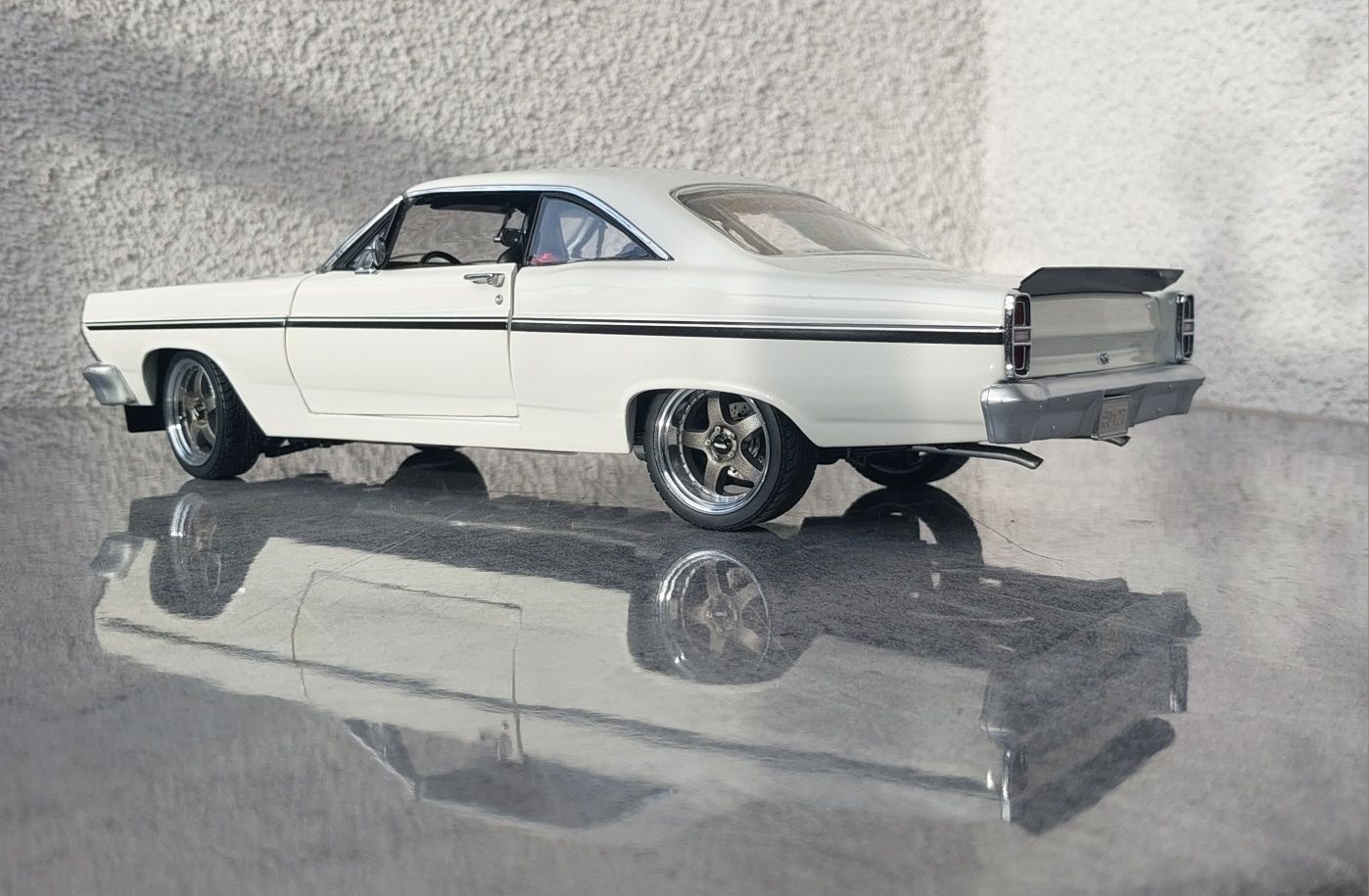 Ford Fairlane 347Sc Street Fighter gmp 1:18