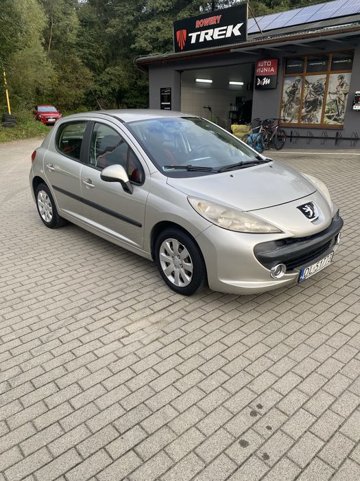 Peugeot 207 1.4 benzyna tylko 104 tys przebieg