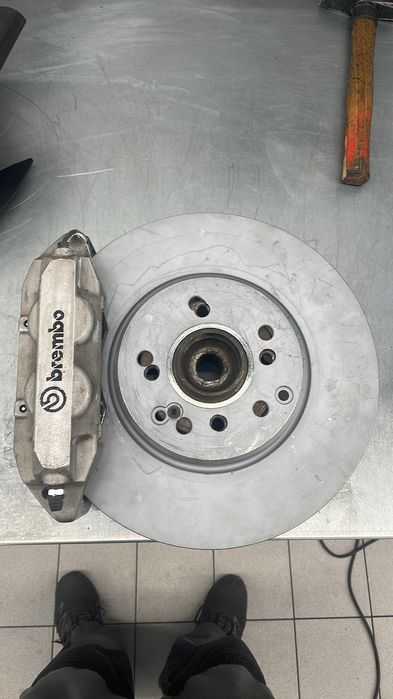 Swap hamulców Golf MK1 300 mm - Brembo 4 tłok + tylne zaciski Brembo