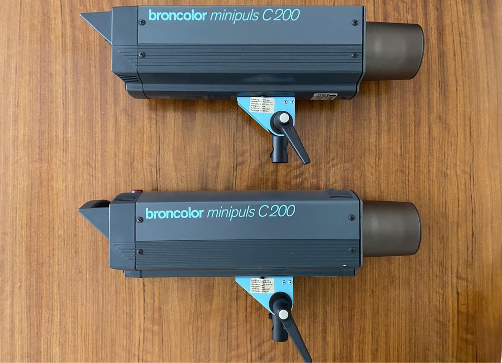 2x Broncolor minipuls 200