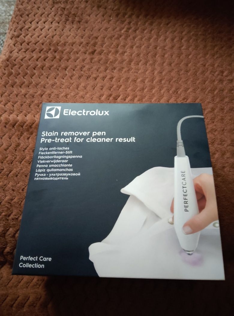 Ultrasonoczny odplamiacz firmy Elektrolux.