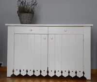 Drewniana, biała, pojemna komoda z szufladami i półkami handmade
