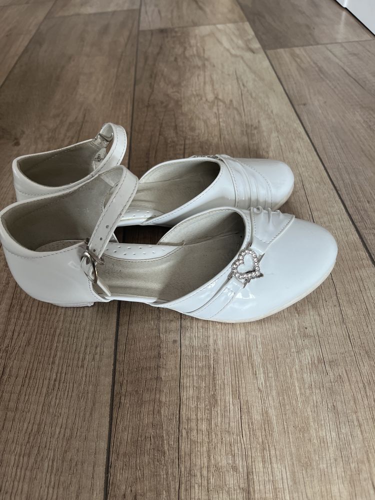 Buty komunijne nelli blu r 34