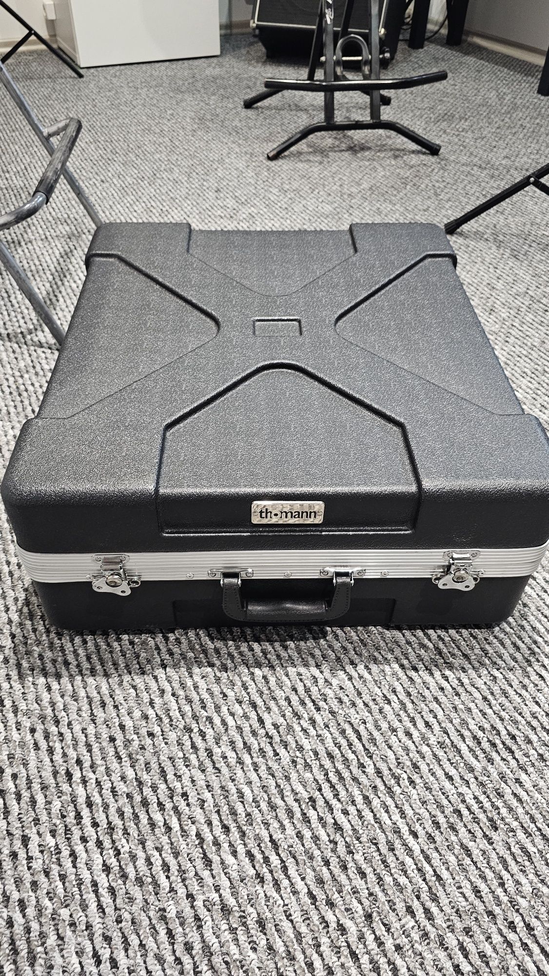 Mixer Behringer 2222USB+Case
