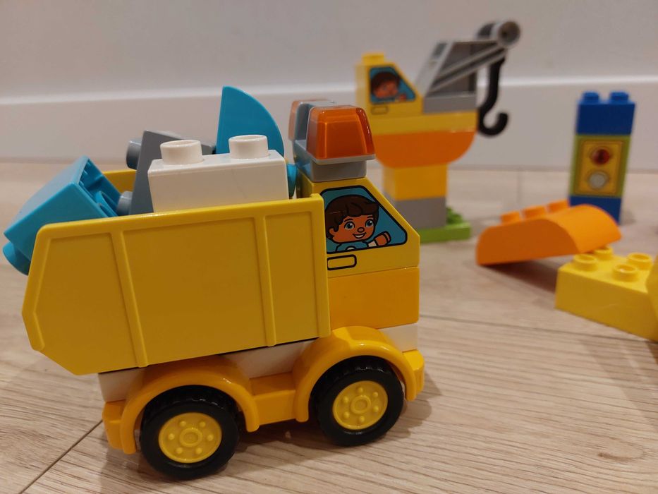 Zestaw LEGO Duplo 10816 Moje pierwsze pojazdy