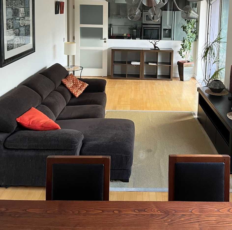Sofá com 3 lugares e chaisse lounge 2,6m em veludo castanho