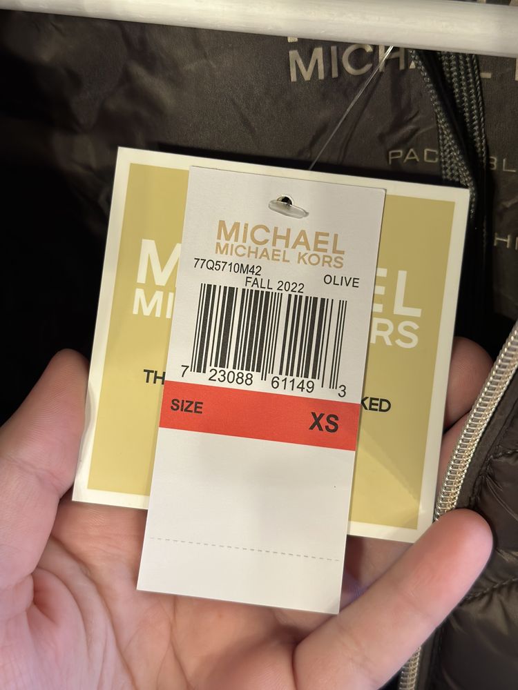 Легкий пуховик michael kors