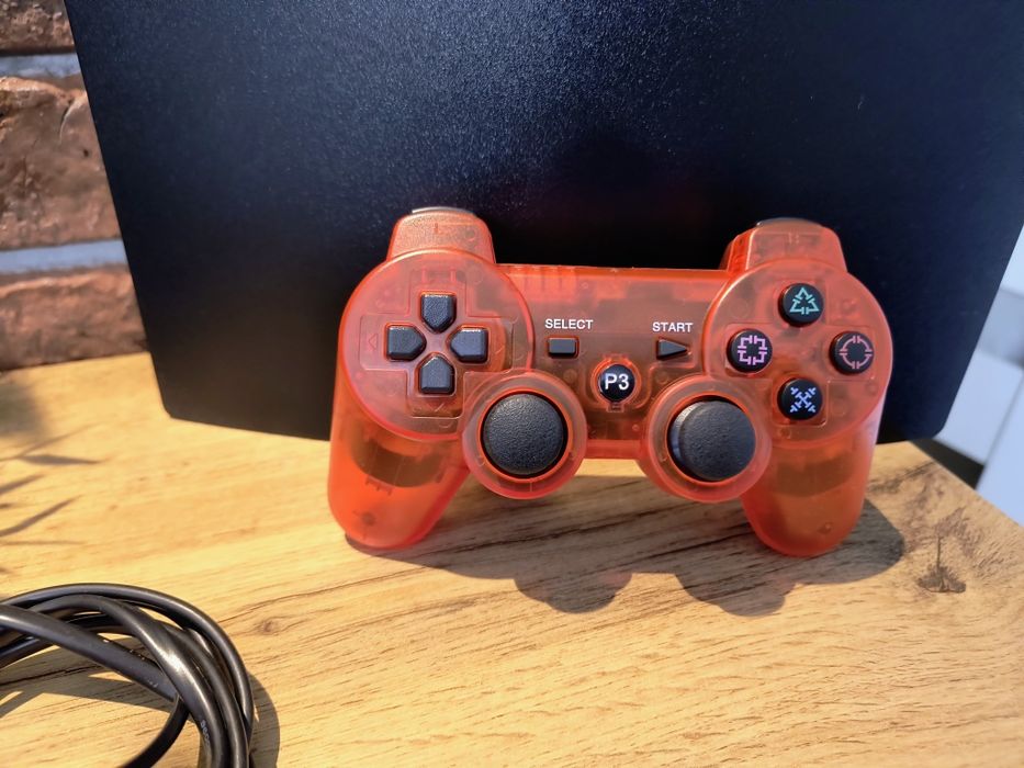 Przerobiona Playstation 3 Slim  4K PRO MOD HFW 4 92 HEN zestaw