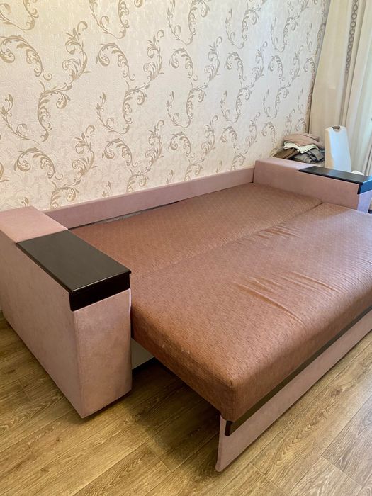 Диван еврокнижка, спал місце 160:200,прямий,самовивіз, торг