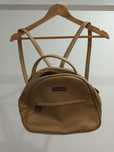 Mochila bege com brilho
