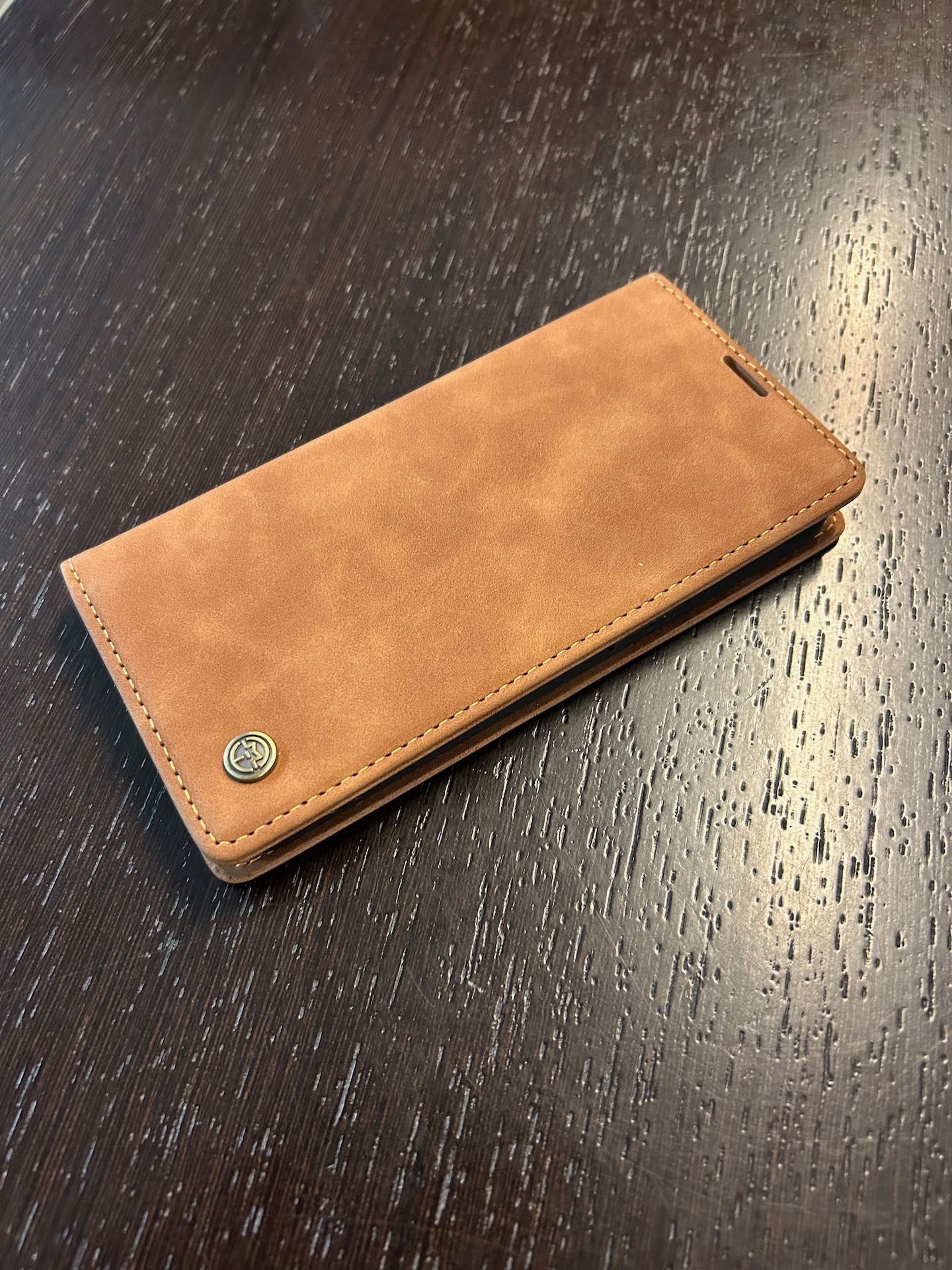 Capa para iPhone 14, tipo wallet pele castanho, nova