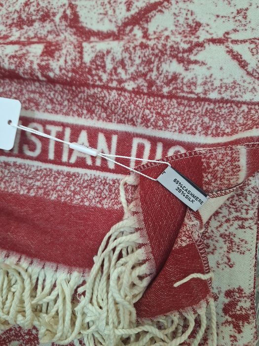 Christian  Dior  szal cudo