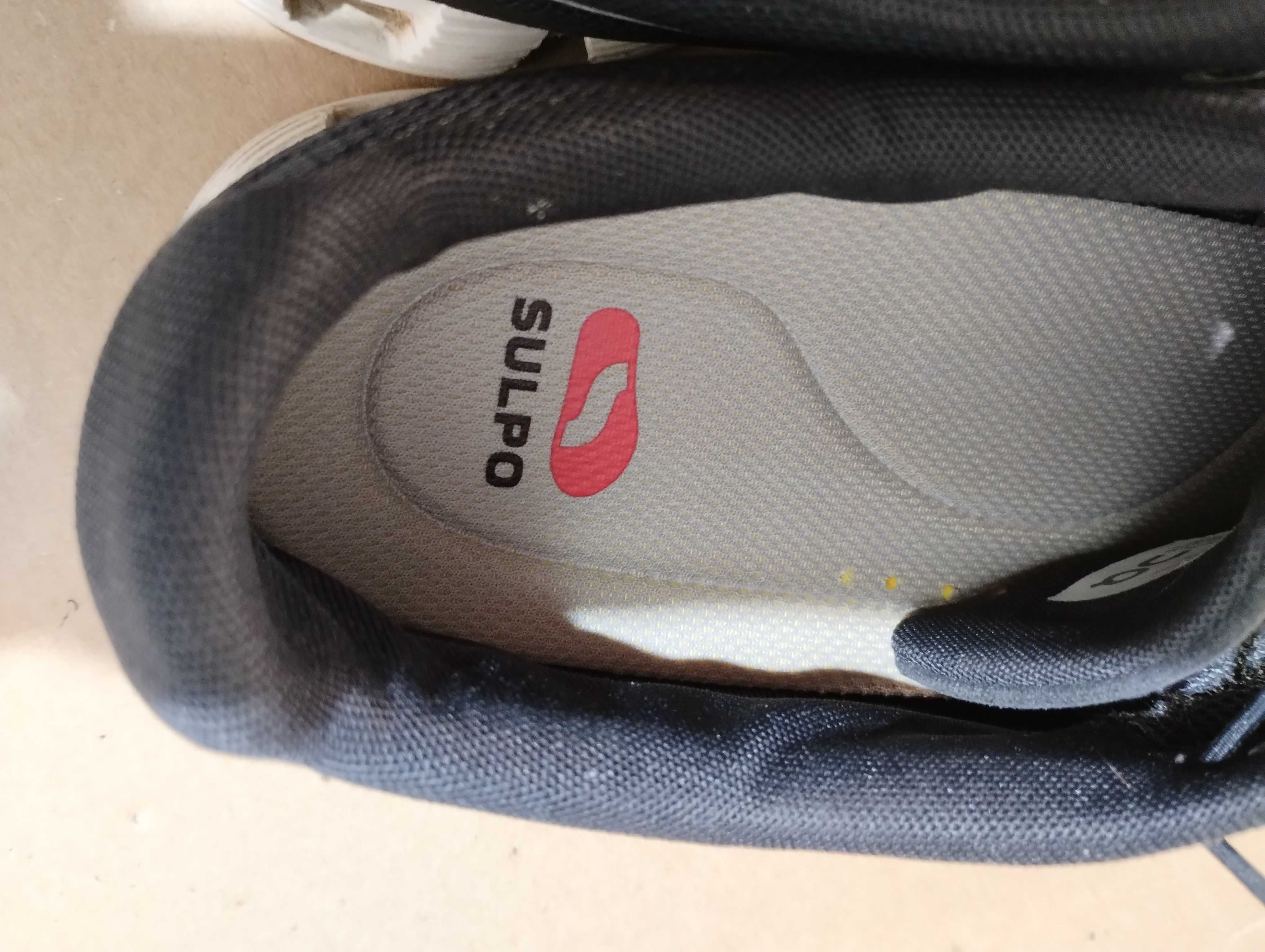 Buty do biegania biegowe ON Running Cloud 5  roz. 47