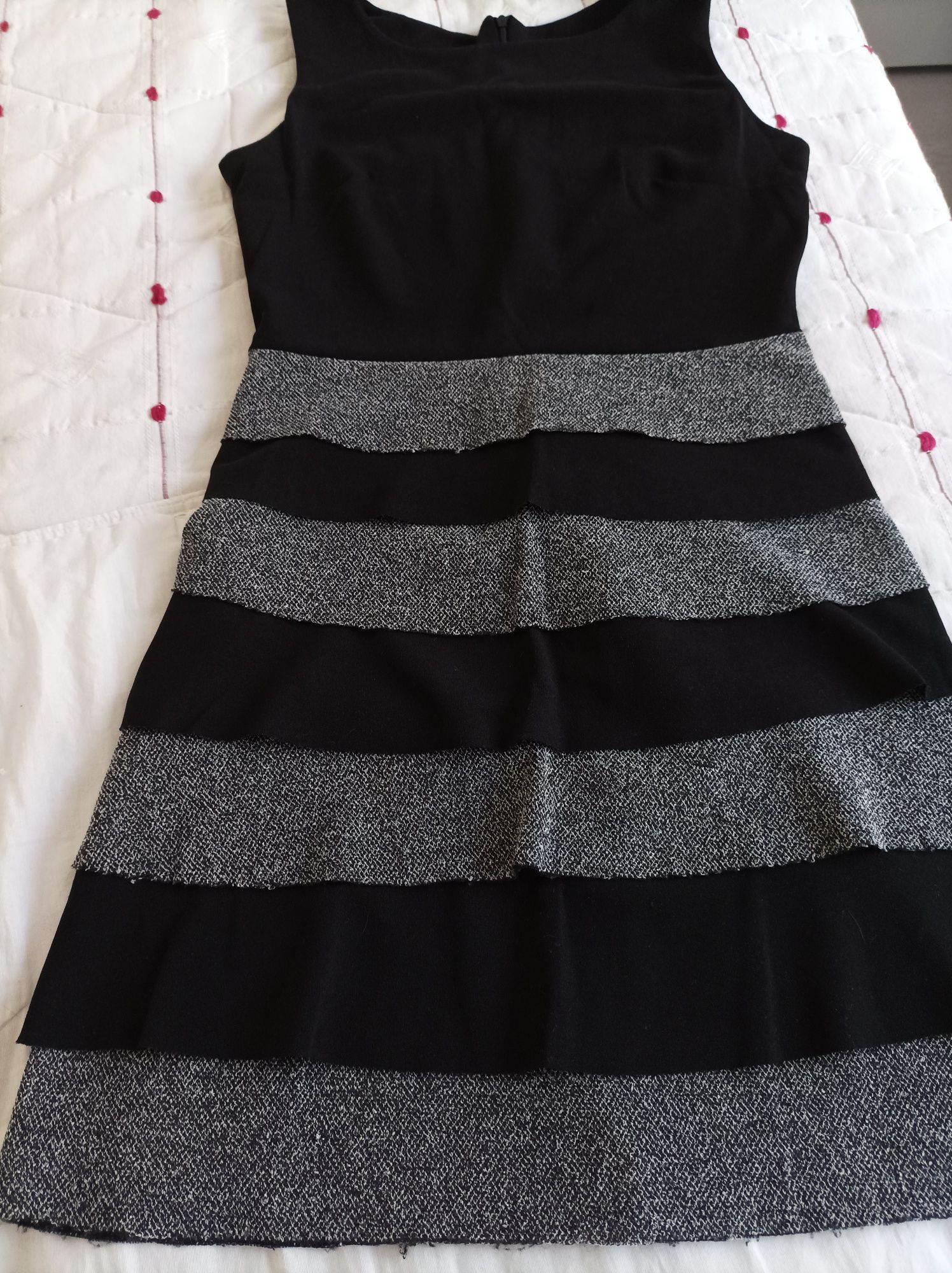 Vestido preto/branco