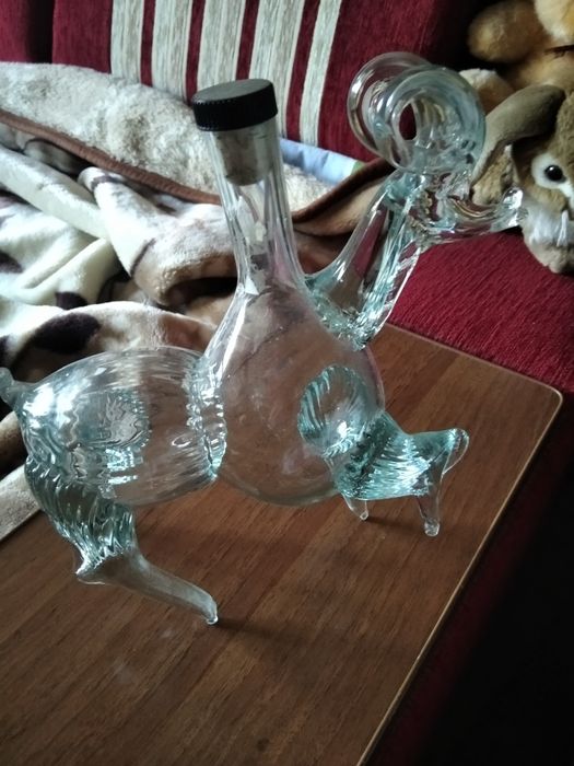 Продаю фигурку бутылки в виде лошади
