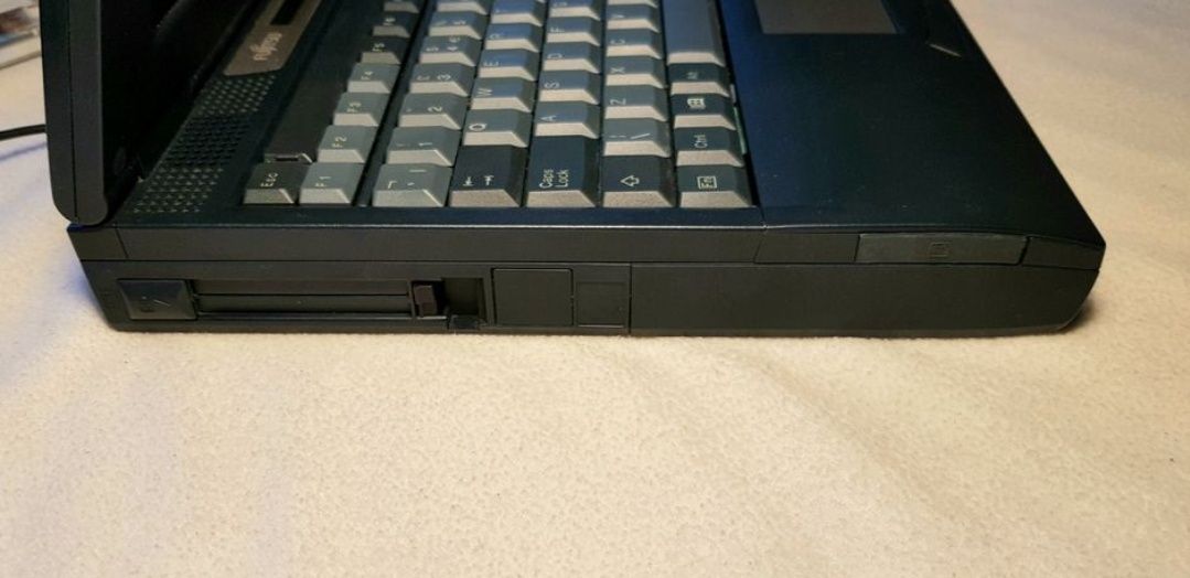 Fujitsu lifebook e330/ 1998r./ unikat/ DUŻY zestaw/ Retro/ Win98