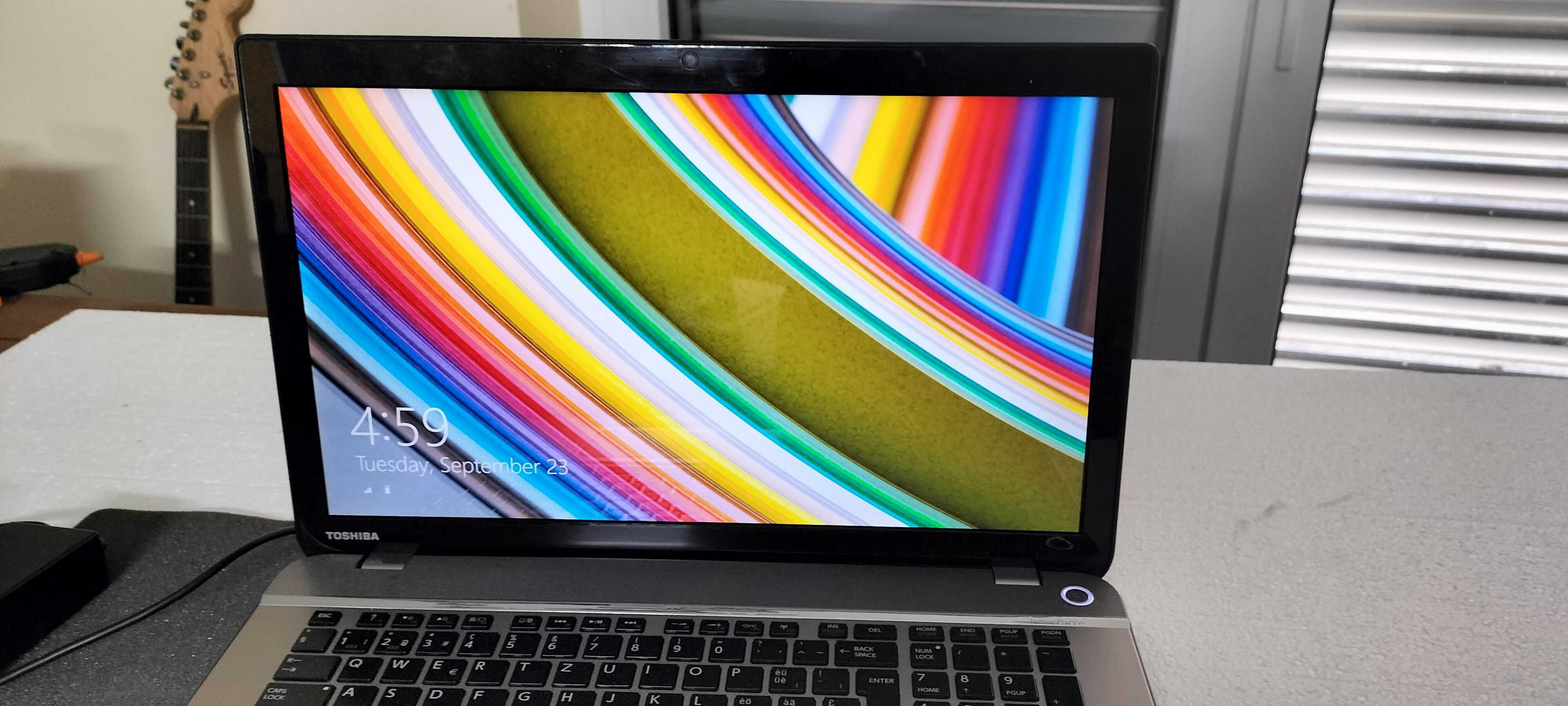 Portátil Toshiba Qosmio P70 • i7 • 17,3’’ Full HD • Gráfica 2GB