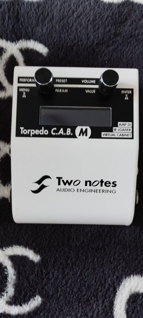 Гітарний процесор, преамп, емулятор кабінетів  Two Notes Torpedo CAB M