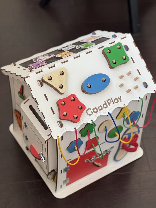 Бізіборд будиночок розвиваючий GoodPlay