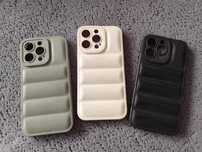 Trzy etui do iPhone 13pro