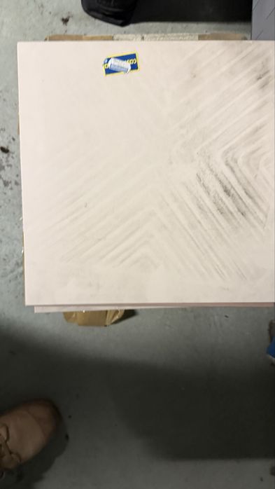 Płytki gresowe różowe 30x30