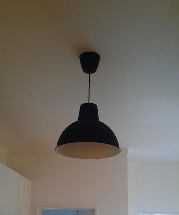 Candeeiro suspenso preto