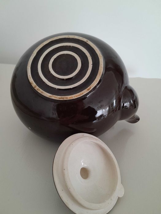 Imbryk z bambusową rączką