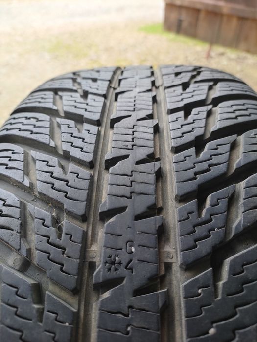 Opony zimowe 215/60 R17