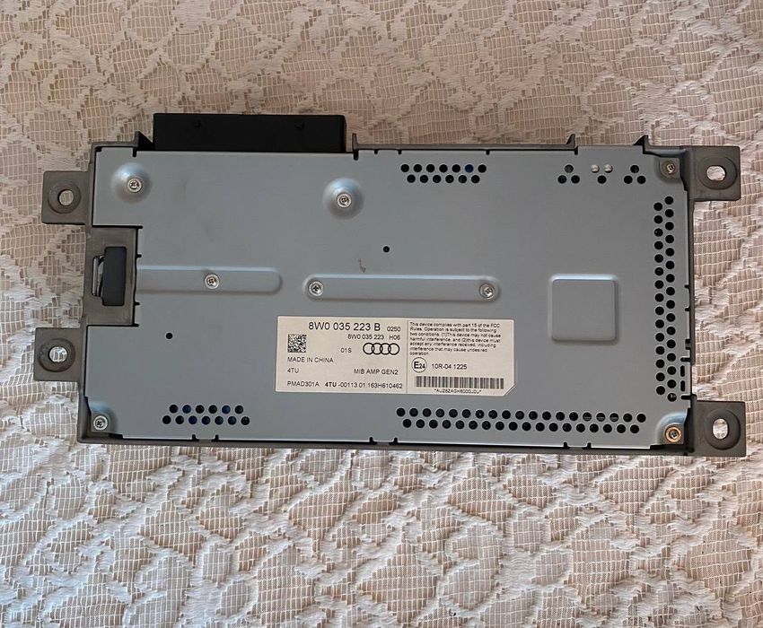 Усилитель Audi a4 b9 2017 (8W0035223B)