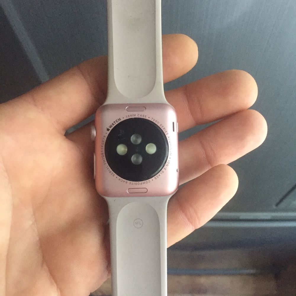 Apple watch Rose Gold  38mm series 7000