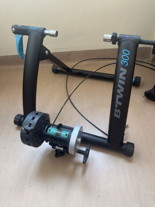 Trenażer rowerowy Btwin 300