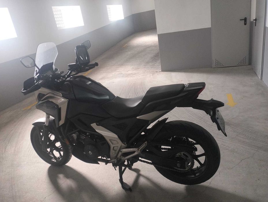 Honda NC750X 2023 – Revisão Feita + Extras + Equipamento